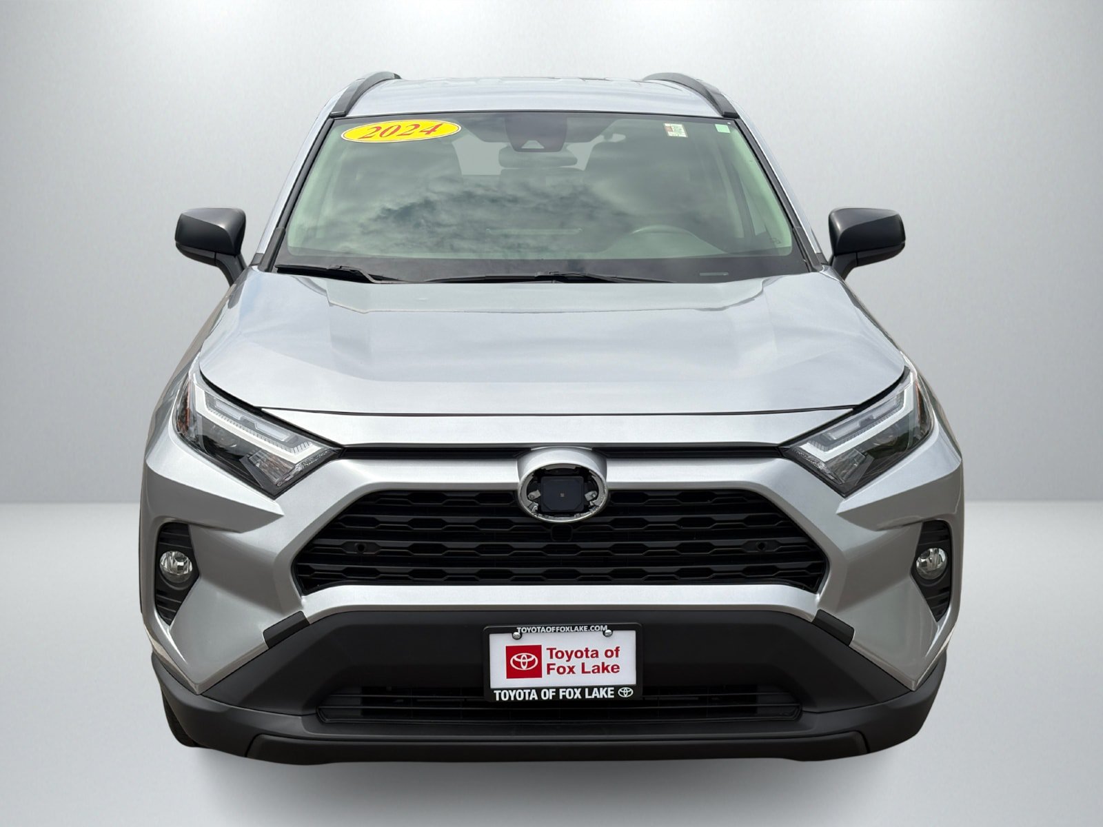 Used 2024 Toyota RAV4 LE AWD/4WD image 8