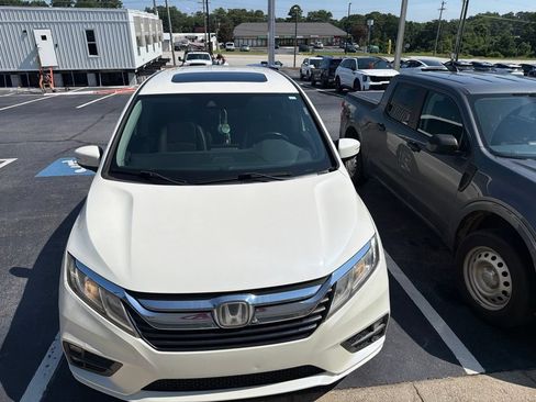 Used 2019 Honda Odyssey EX-L image 3