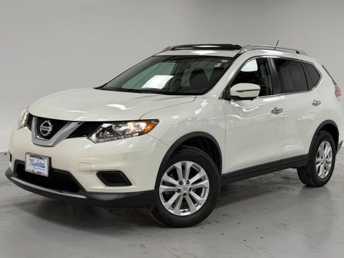 Used 2016 Nissan Rogue SV w/ SV Premium Package image 1