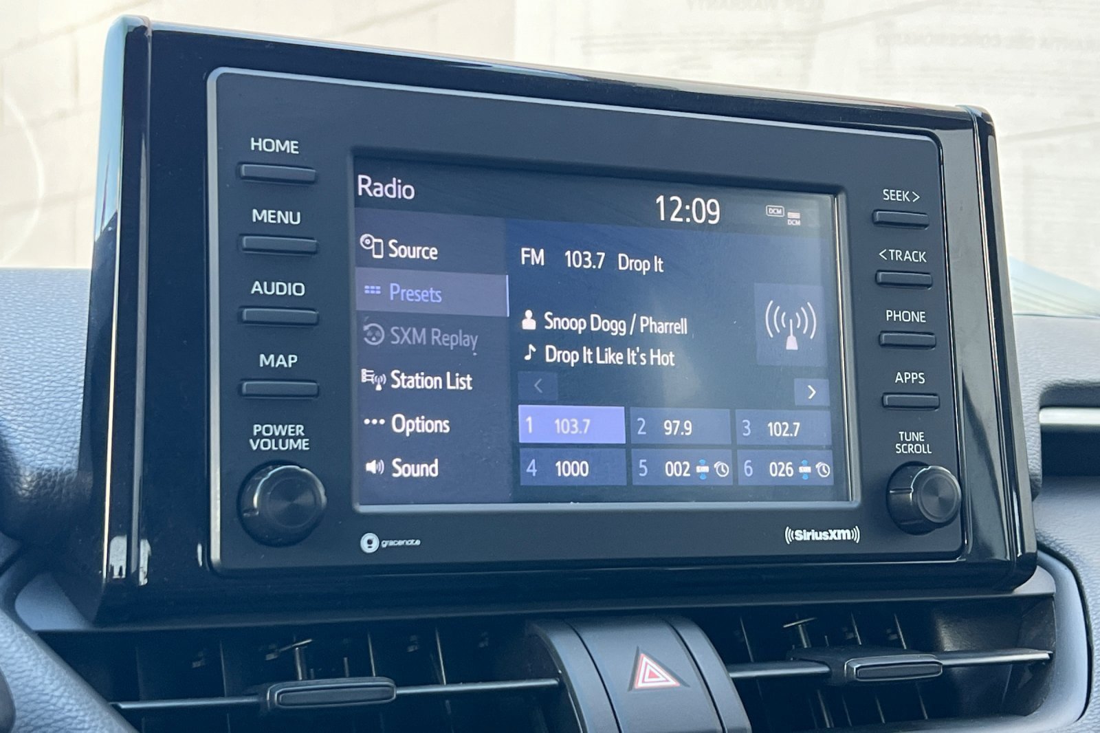 Certified 2021 Toyota RAV4 LE AWD/4WD image 18