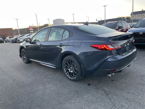 New 2026 Toyota Camry SE image 3