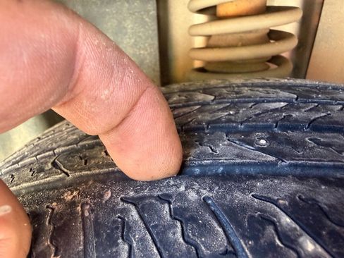 Used 2004 Chrysler Sebring Limited image 15