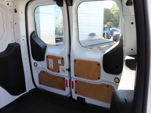 Used 2016 Ford Transit Connect XL FWD image 12