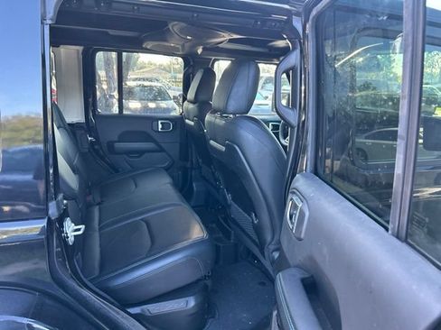 Used 2024 Jeep Wrangler High Altitude AWD/4WD image 8