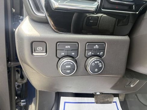 Used 2023 Chevrolet Silverado 1500 LT AWD/4WD image 18