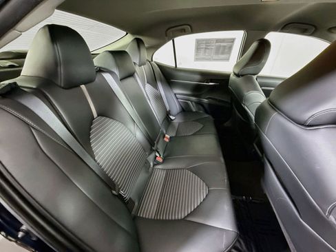 Used 2020 Toyota Camry SE FWD image 24