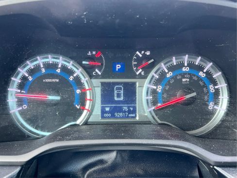 Used 2018 Toyota 4Runner TRD Off-Road AWD/4WD image 22