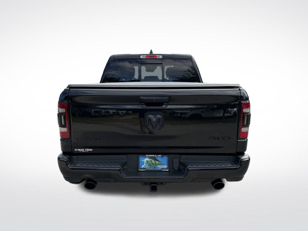 Used 2020 RAM 1500 Limited w/ Black Appearance Package AWD/4WD image 7