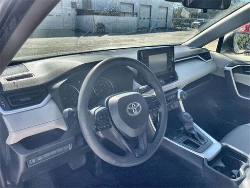 Used 2019 Toyota RAV4 XLE w/ Convenience Package image 10