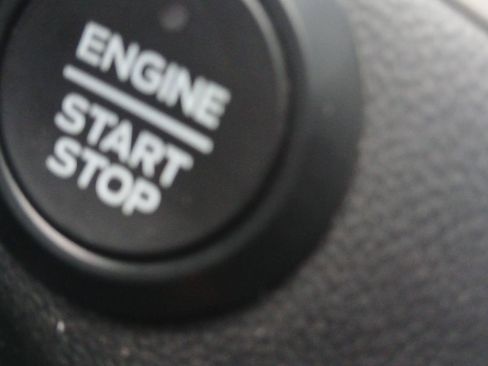 Used 2021 Ford Escape SEL image 17