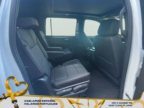 New 2026 Chevrolet Suburban RST image 33