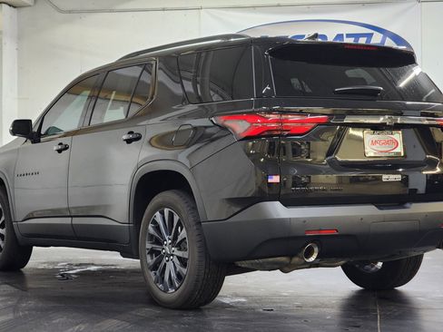 Used 2022 Chevrolet Traverse RS image 9