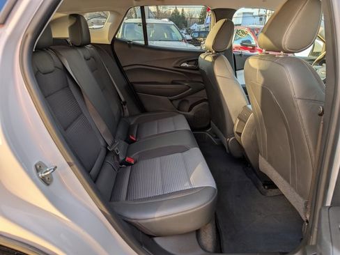 Used 2024 Chevrolet Trax LT w/ Driver Confidence Package image 17