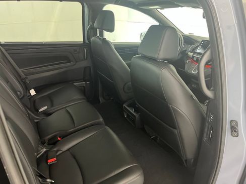 Used 2025 Honda Odyssey Sport-L image 25