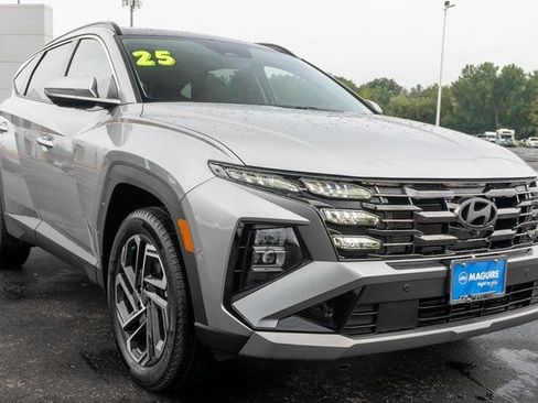 Used 2025 Hyundai Tucson Limited AWD/4WD image 4