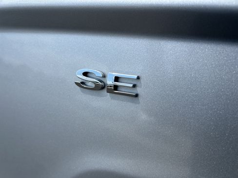 Used 2010 Ford Fusion SE FWD image 25