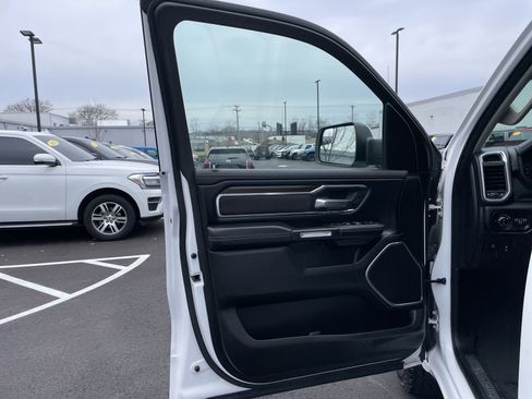 Certified 2022 RAM 1500 Laramie image 32