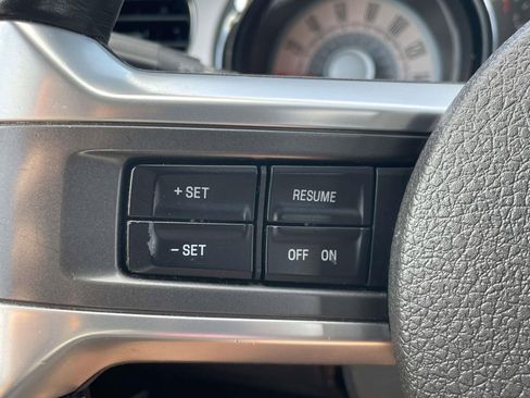 Used 2010 Ford Mustang GT RWD image 18