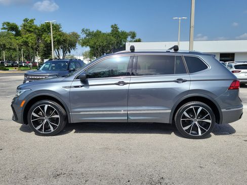 Used 2023 Volkswagen Tiguan SEL R-Line AWD/4WD image 6