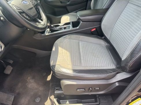 Used 2018 Ford Escape SE w/ SE Sport Appearance Package AWD/4WD image 15