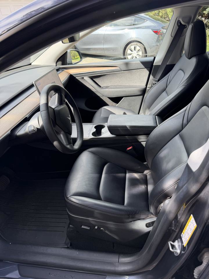 Used 2023 Tesla Model Y Long Range AWD/4WD image 5