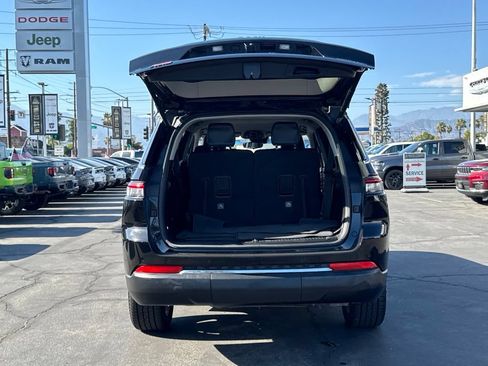 Used 2023 Jeep Grand Cherokee L Limited w/ Trailer Tow Group (B) AWD/4WD image 16