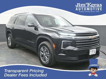 Used 2025 Chevrolet Traverse LT