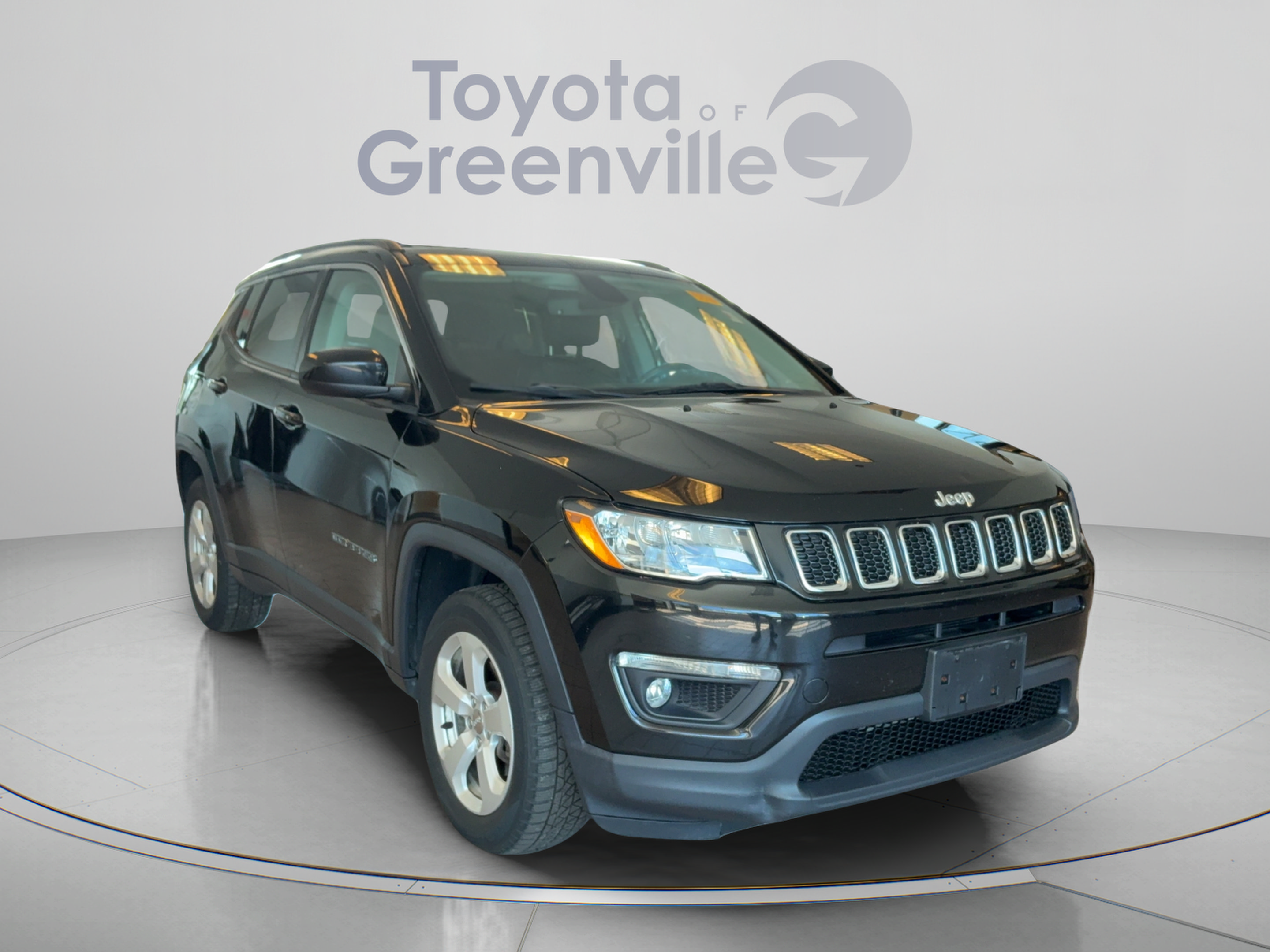Used 2019 Jeep Compass Latitude w/ Popular Equipment Group AWD/4WD image 8