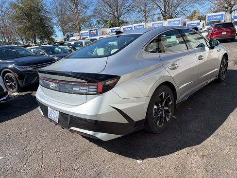 Used 2025 Hyundai Sonata SEL image 5