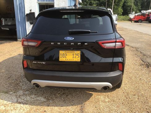 Used 2024 Ford Escape Active FWD image 13