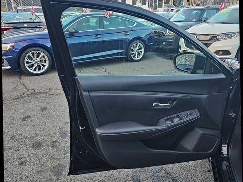 Used 2023 Nissan Sentra SV w/ All-Weather Package image 11