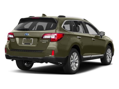 Used 2017 Subaru Outback 2.5i Touring image 2