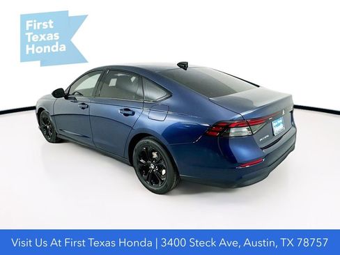 Used 2025 Honda Accord SE image 6