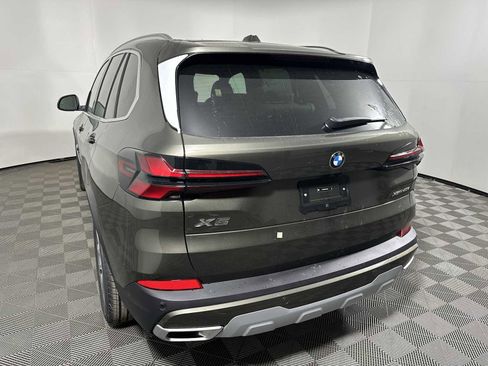New 2026 BMW X5 xDrive40i w/ Executive Package image 3