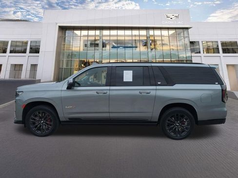 Certified 2023 Cadillac Escalade ESV V w/ LPO, ONYX Package image 8