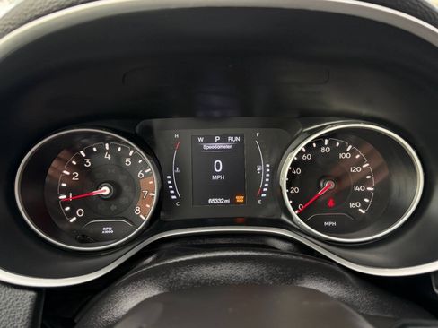 Used 2019 Jeep Compass Latitude AWD/4WD image 56