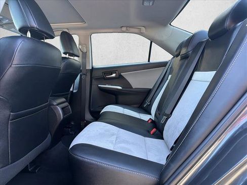 Used 2012 Toyota Camry SE w/ Leather Pkg FWD image 24