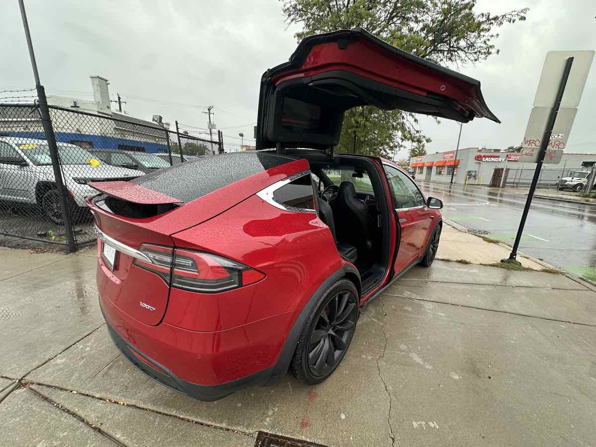 Used 2017 Tesla Model X 100D AWD/4WD image 34