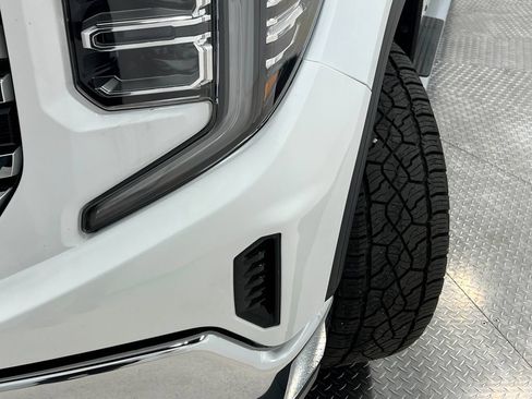 Used 2022 GMC Sierra 1500 SLT w/ SLT Premium Plus Package AWD/4WD image 39