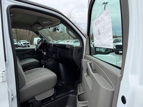 New 2026 GMC Savana 2500 w/ Driver Convenience Package image 29