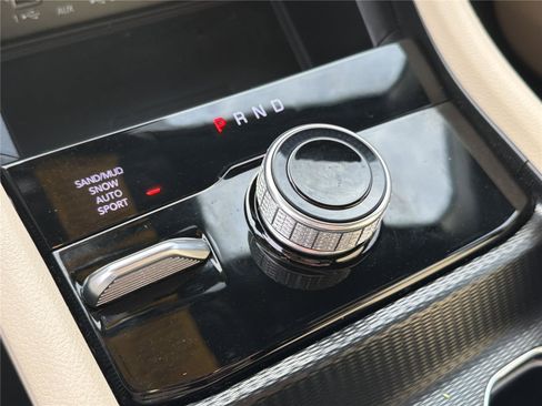 Used 2024 Jeep Grand Cherokee Limited w/ Luxury Tech Group II image 30