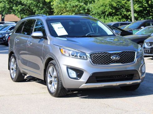 Used 2017 Kia Sorento SX FWD image 1