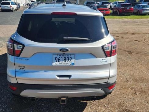 Used 2018 Ford Escape SE AWD/4WD image 4