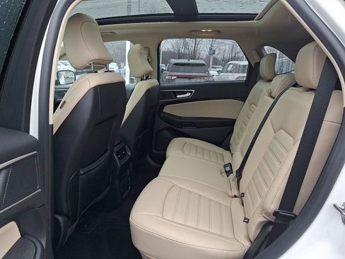 Certified 2022 Ford Edge SEL w/ Convenience Package image 10