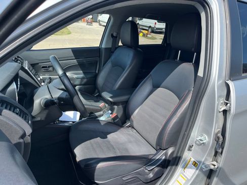 Used 2025 Mitsubishi Outlander Sport SE AWD/4WD image 20