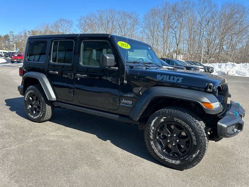 Used 2023 Jeep Wrangler Unlimited w/ Cold Weather Group image 2
