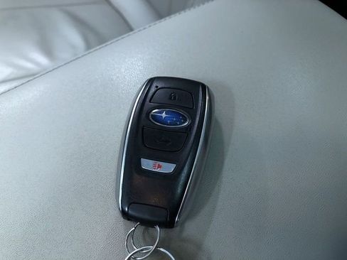 Used 2019 Subaru Ascent Limited w/ Popular Package #2 AWD/4WD image 32
