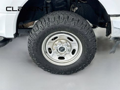 Used 2022 Ford F250 XL w/ Power Equipment Group AWD/4WD image 33
