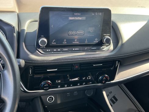 Used 2022 Nissan Rogue SV FWD image 15