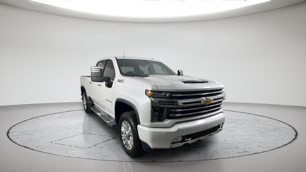 Used 2020 Chevrolet Silverado 3500 High Country w/ Technology Package AWD/4WD image 3